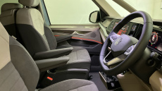 Volkswagen Multivan 2.0 TDI Style 5dr LWB DSG Diesel Estate